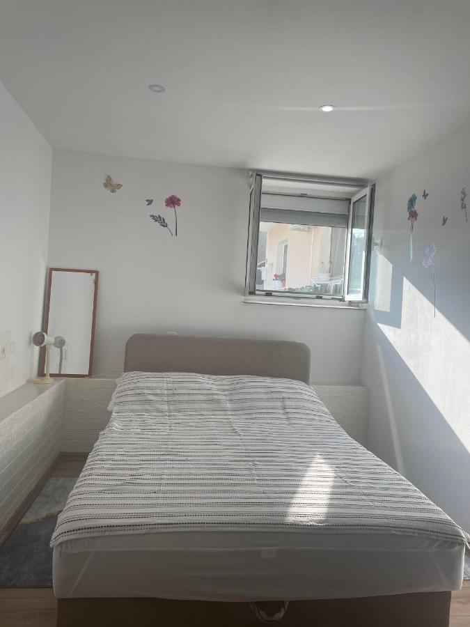 Rustika Apartment สปลิท ภายนอก รูปภาพ
