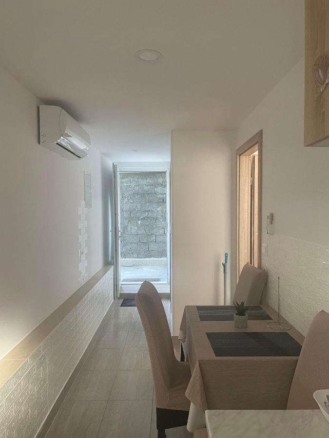 Rustika Apartment สปลิท ภายนอก รูปภาพ